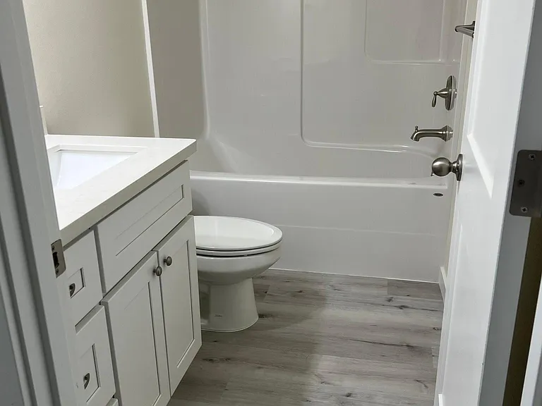 60 Foster Rd NE — Photo 16