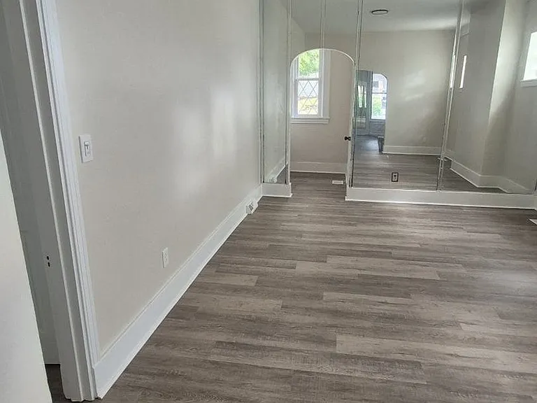 729 Hill Ave — Photo 11