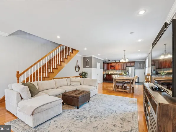 1639 S 19th St, Philadelphia, PA 19145