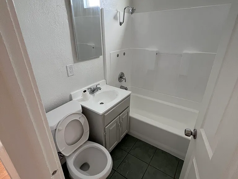 204 Palm Pl #A — Photo 10