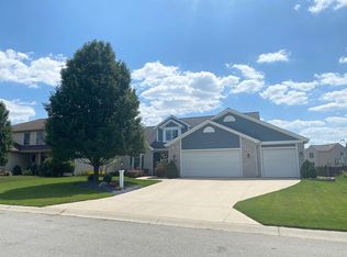 1601 Tara Bella Ln, Fort Wayne, IN 46845