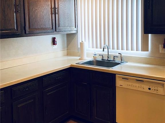 5th image of 5569 Rainier Ct #174