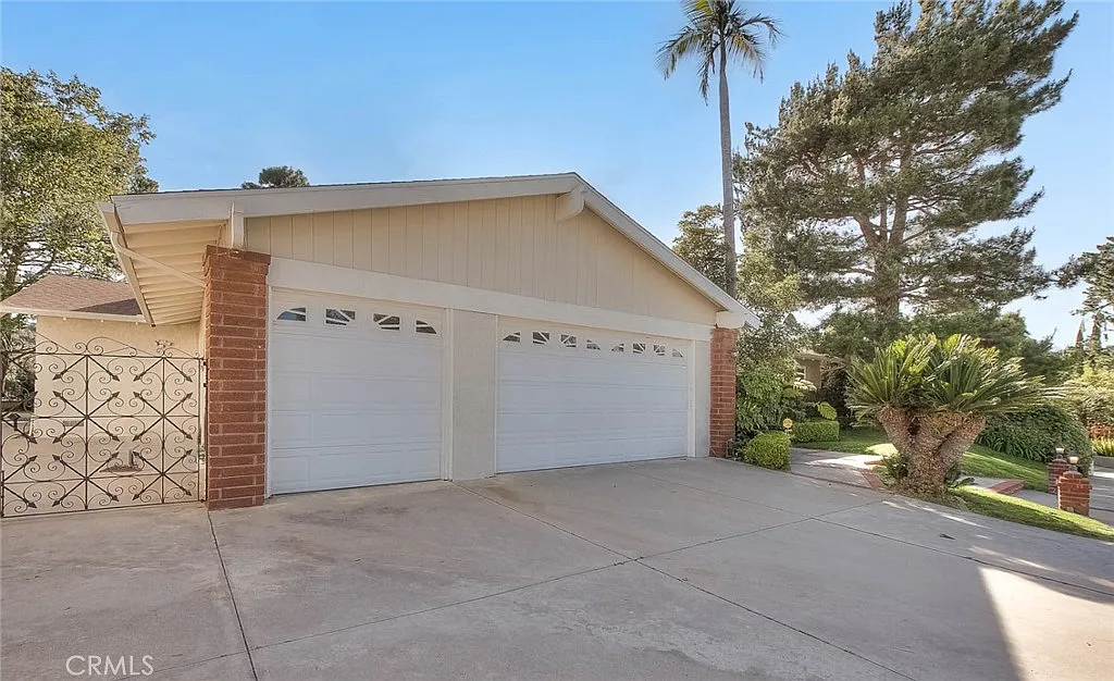 3 bed, 3069 sqft, $9,500 — Photo 4
