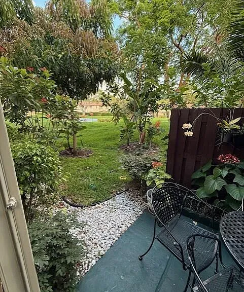 21820 Cypress Cir #25E — Photo 11