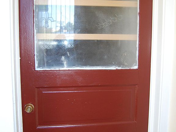 2nd image of 21 E 3rd Ave Unit 2