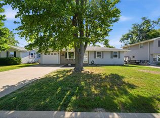 202 Winston Ln, Bartonville, IL 61607