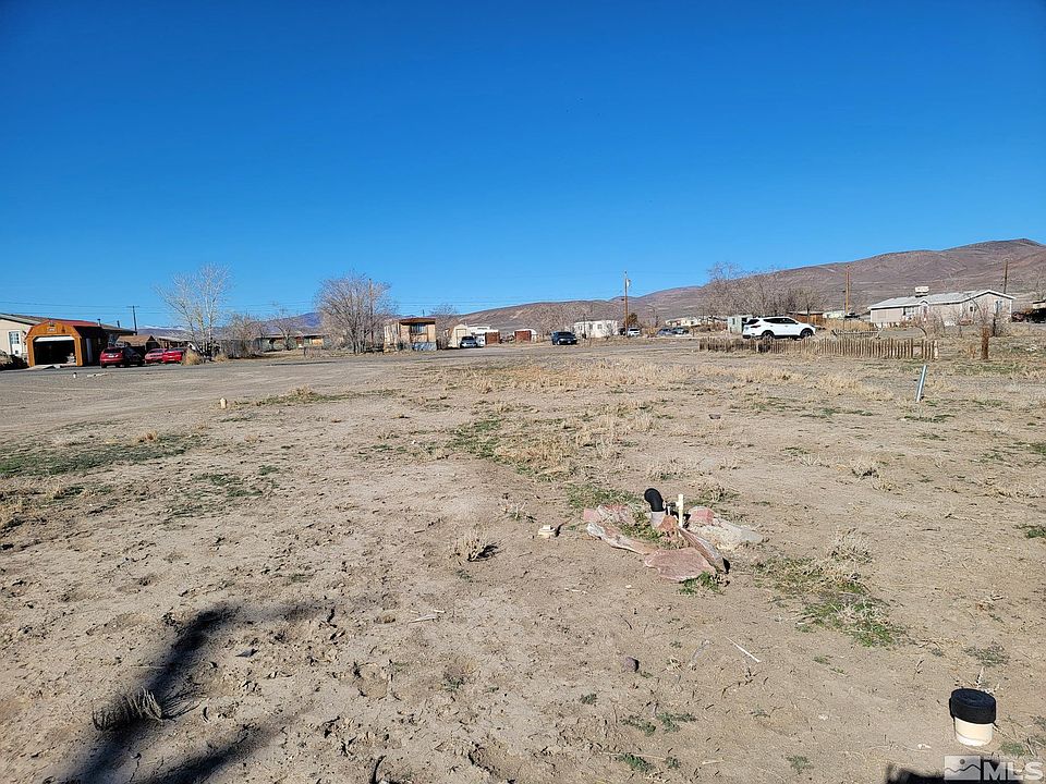 2nd image of 2730 Pueblo St