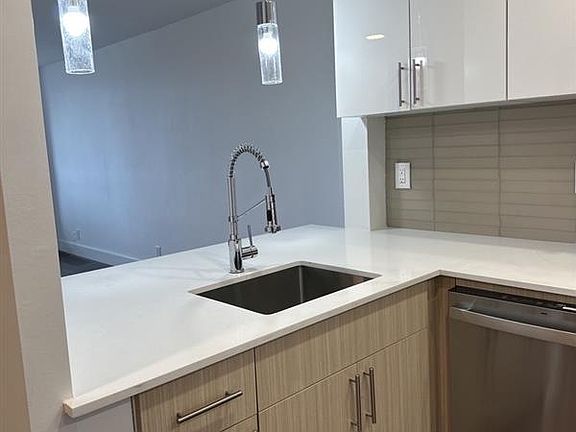 3rd image of 104-40 Queens Blvd APT 17M