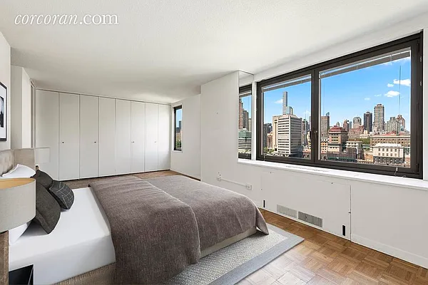 Sold by Corcoran | media 21