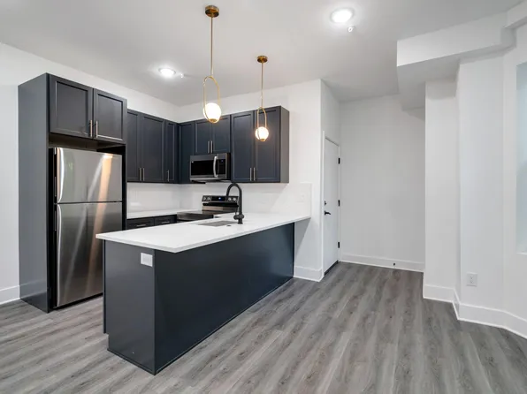 4735 Hazel Ave #2R, Philadelphia, PA 19143