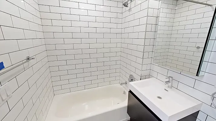 Rented by Compass | media 79