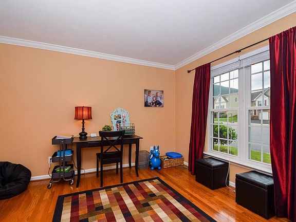 3rd image of 6429 Westshire Ct