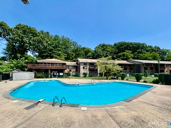 2nd image of 200 Woodmont Avenue #127