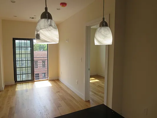 Rented by Eliaman Group, LLC | media 31