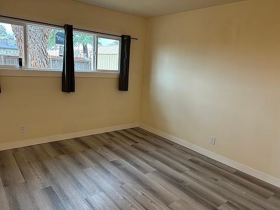4th image of 25065 Eucalyptus Ave