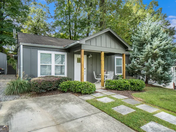 1588 Carroll Dr NW, Atlanta, GA 30318