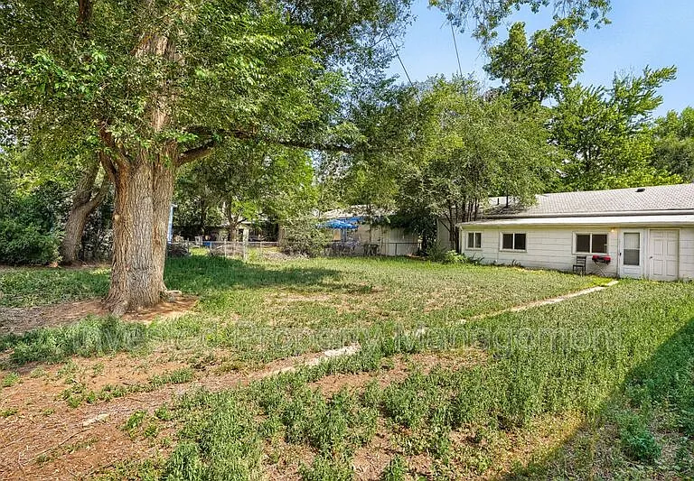 1231 E Bates Pkwy — Photo 17