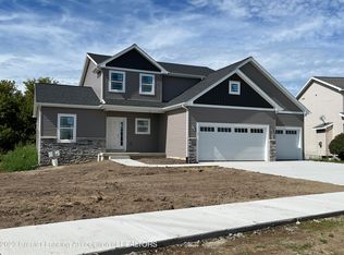 298 Ruby Ct, Alma, MI 48801