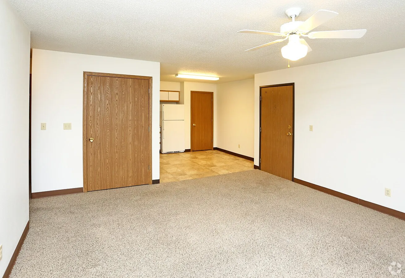 2 bed, 850 sqft, $1,100 — Photo 4