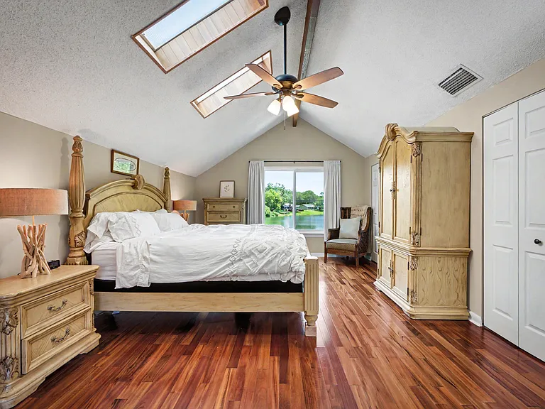 Master Bedroom, 2nd Floor