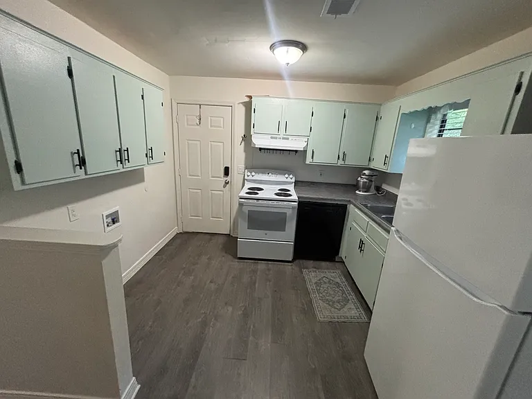 501 S Grant St — Photo 6
