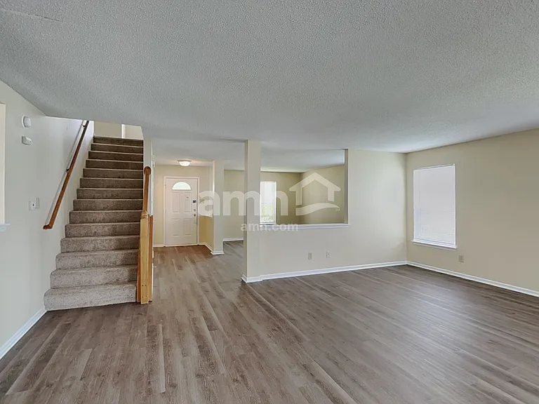 10398 Mohawk Trl — Photo 5