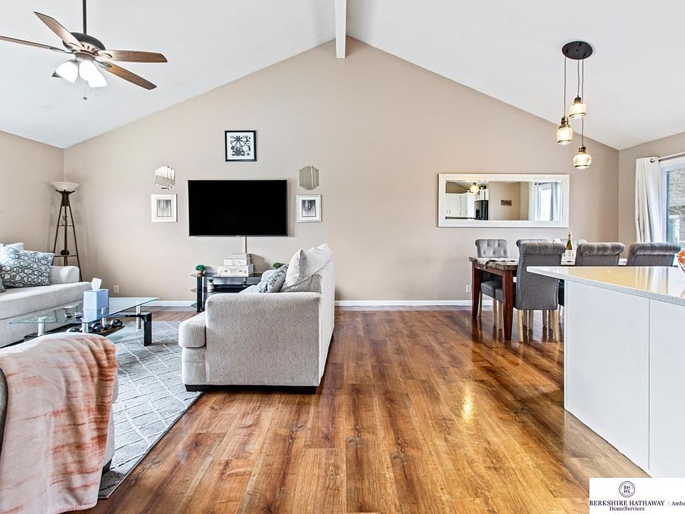 1st image of 15816 Louis Dr