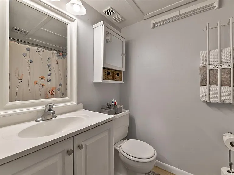7310 Seawall Blvd #208 — Photo 31