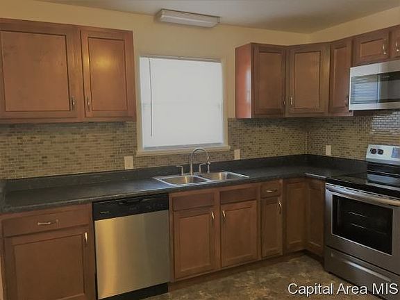 2nd image of 1726 E Keys Ave