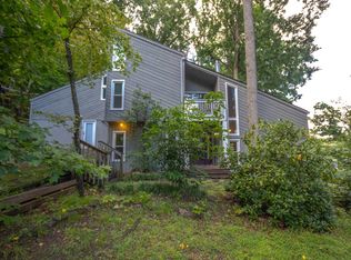 1 Rovan Cir, Johnson City, TN 37601