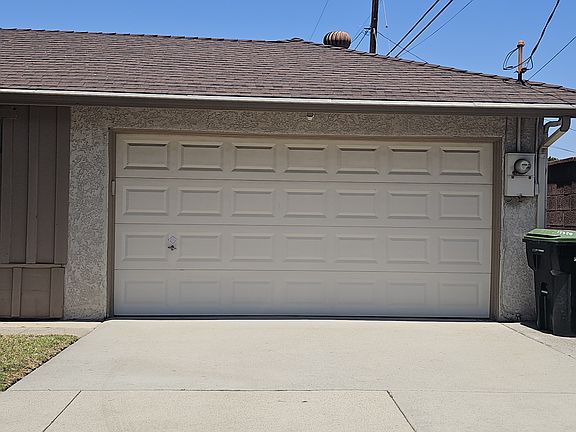 3rd image of 12328 Gard Ave