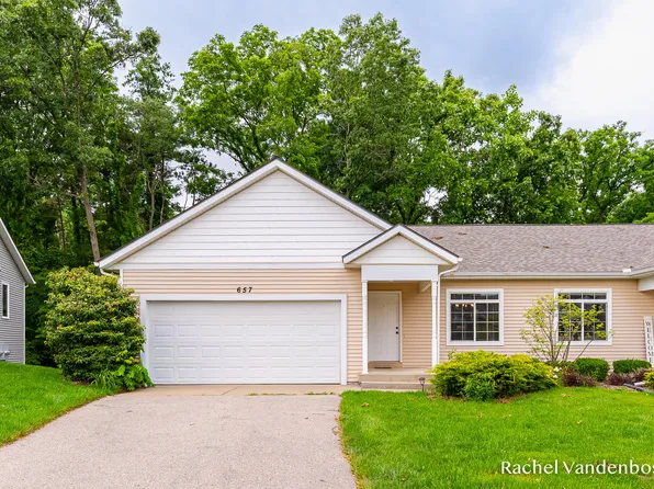 657 Wren Ct #5, Middleville, MI 49333