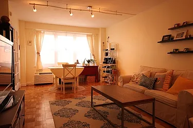 Rented by Nest Seekers International