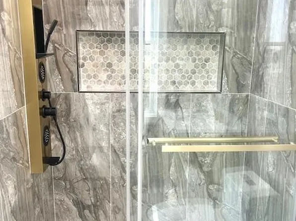 125 Collard Street image 10 of 18