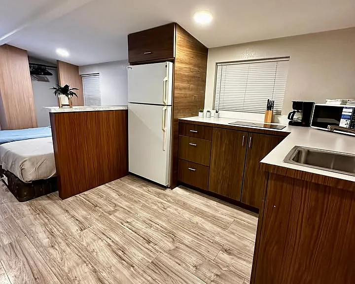 310 Cordova Rd — Photo 18
