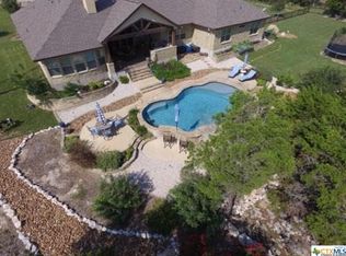 2132 Oakwood Holw, New Braunfels, TX 78132