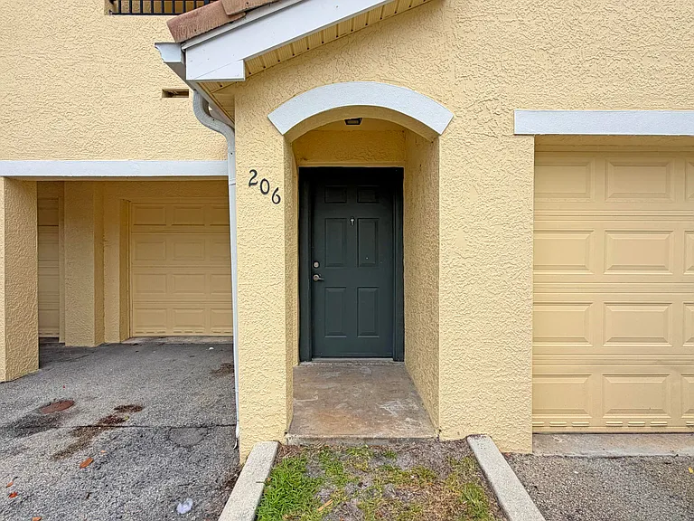 124 SW Peacock Blvd #13-206 — Photo 3
