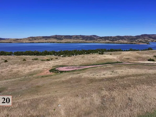 20 Sunup Ln, Hot Springs, SD 57747