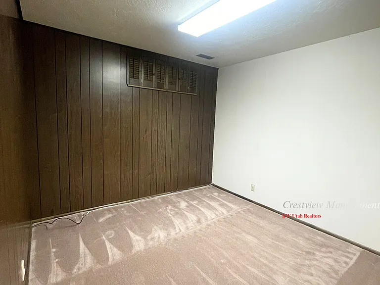 1498 E Pioneer Rd — Photo 25