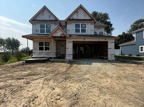 210 Hickory St, Peotone, IL 60468