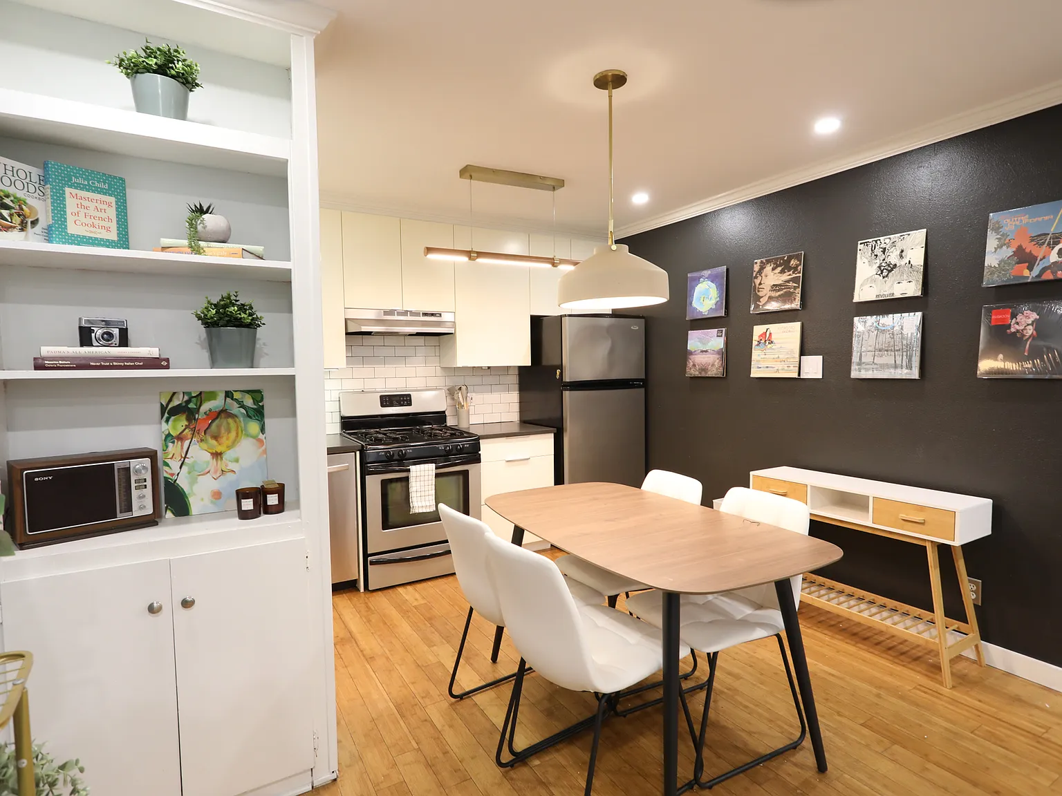 2 bed, 764 sqft, $2,900 — Photo 4