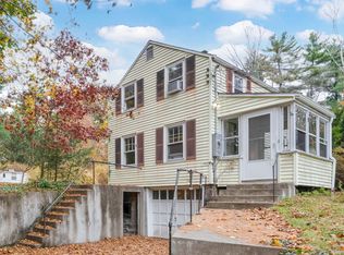 65 Chriswell Dr, Simsbury, CT 06070