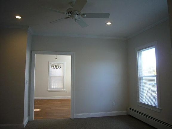 Livingroom going to diningroom