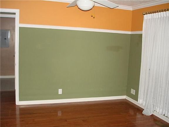 4th image of 618 Worthington Pl