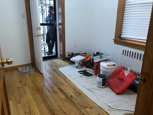 Rented by Alexiou Realty | media 7
