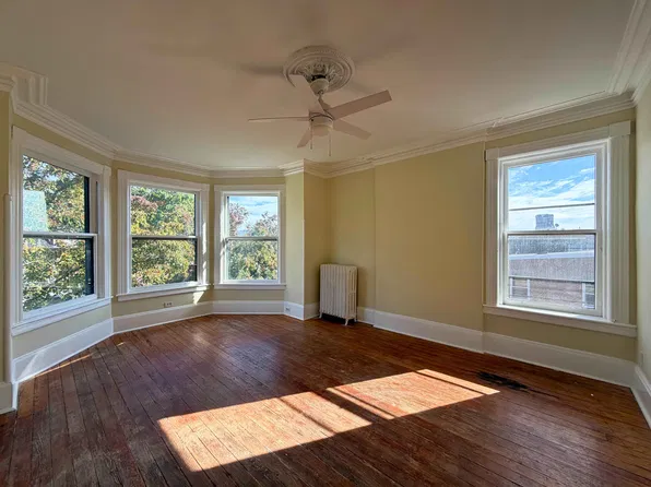 23 Dubois St #3F, Newburgh, NY 12550
