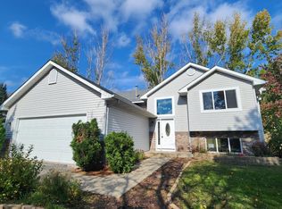 14268 Crofton Ct, Rosemount, MN 55068