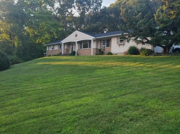 270 Ross Dr, Boonton Town, NJ 07005