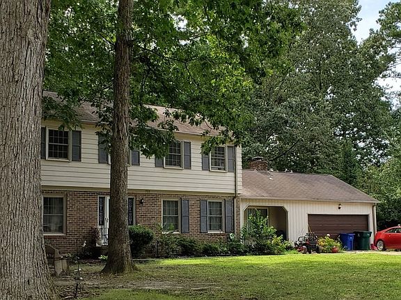 2nd image of 722 Plymouth Cir