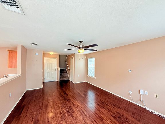 5th image of 5313 Hutchinson Dr